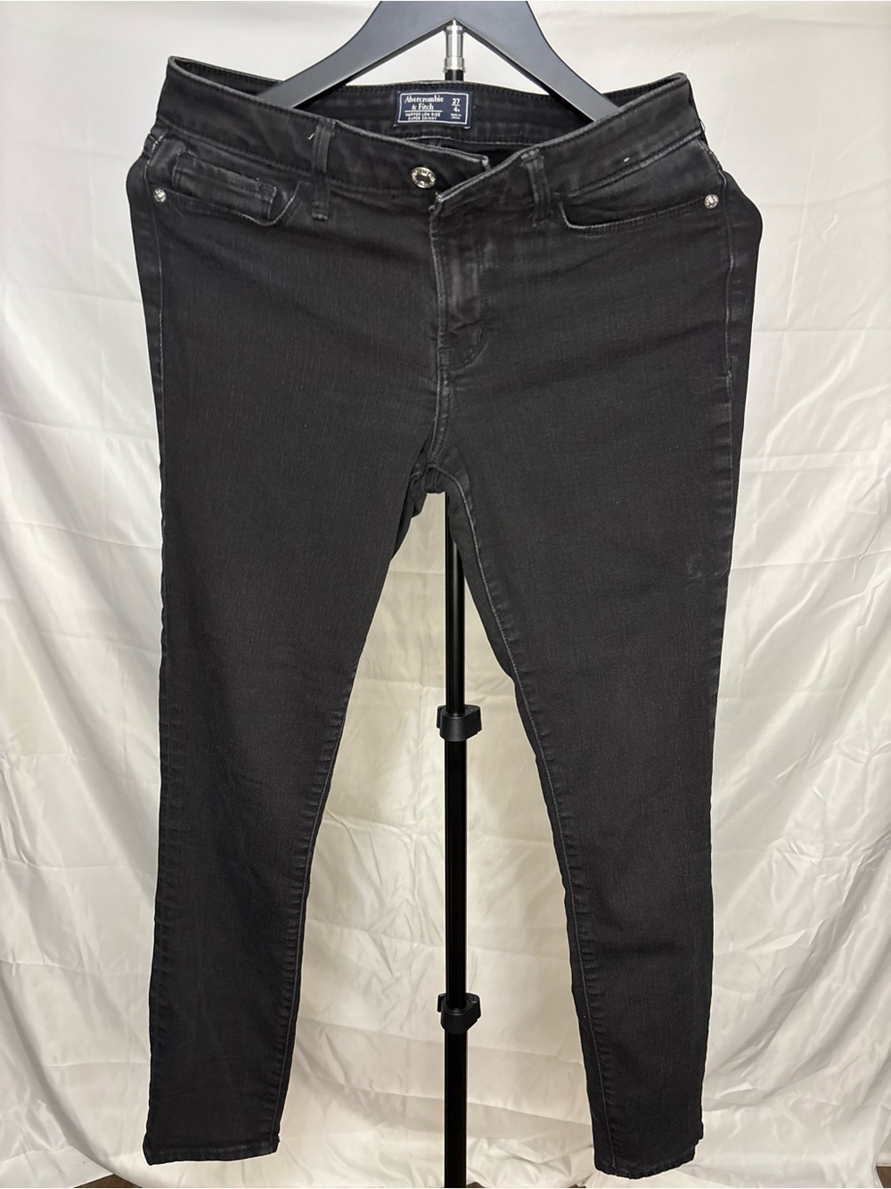 Abercrombie Women's Black Skinny Jeans